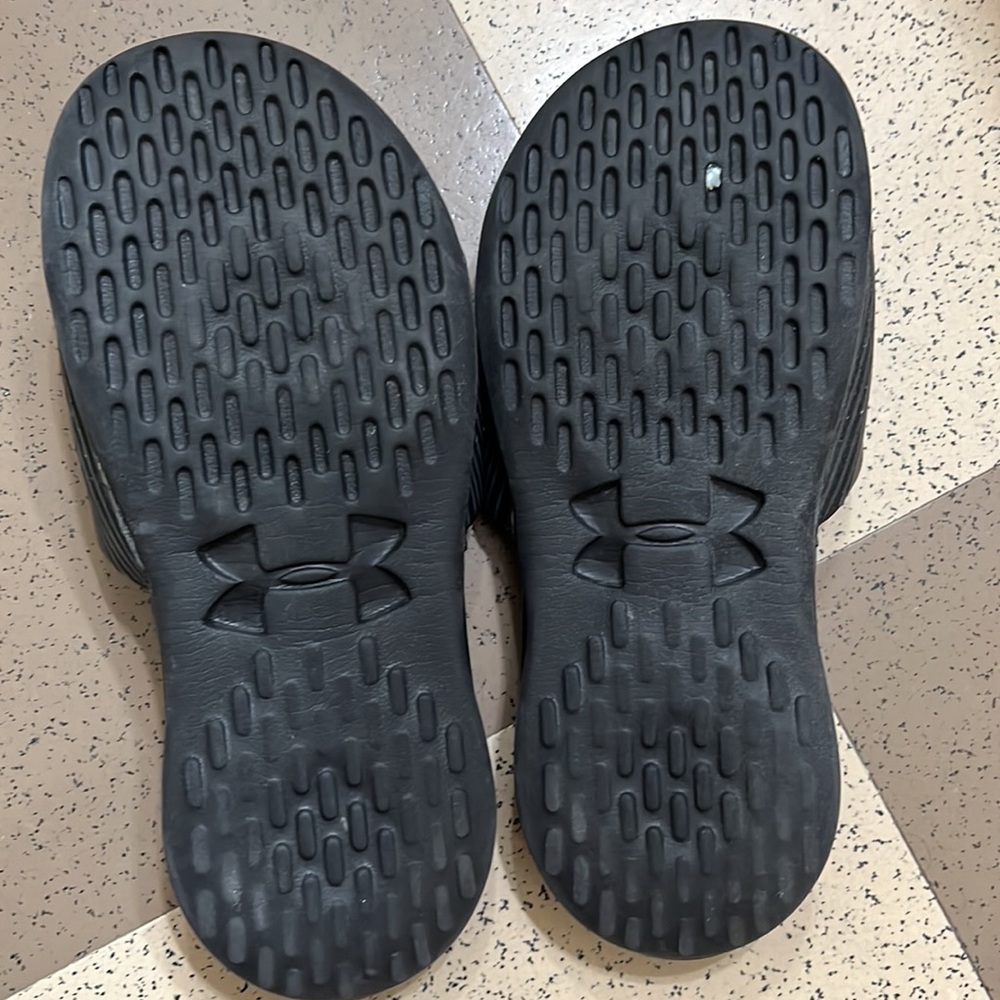 Under armour - Picture 2 of 3